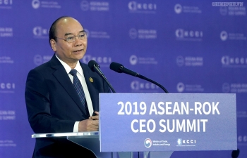 PM Phuc calls Korean investors to increase presence in ASEAN countries