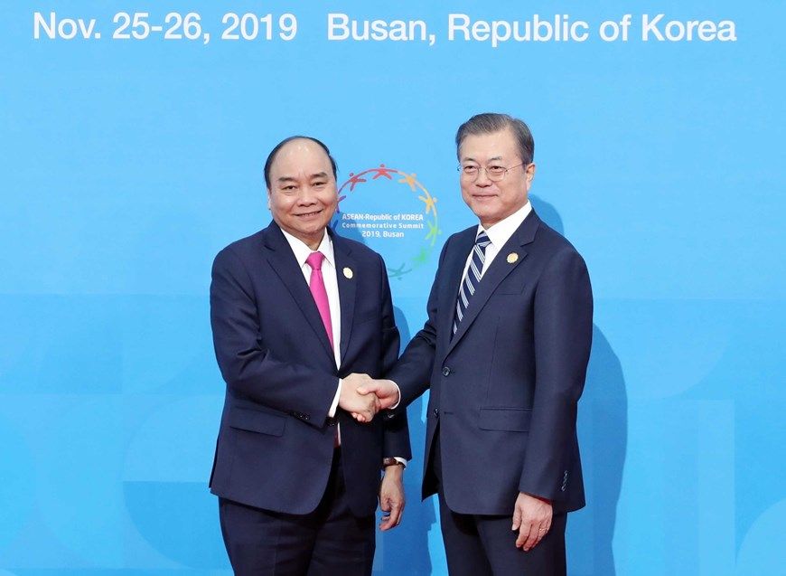 PM Phuc attends ASEAN-RoK Commemorative Summit’s second session pm phuc attends asean rok commemorative summits second session