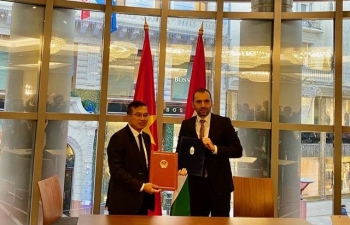 Vietnam, Hungary step up all-round cooperation