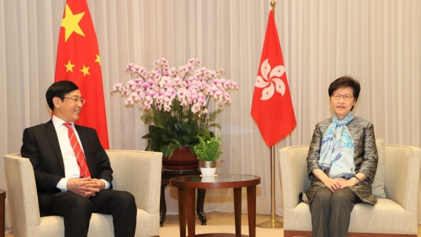 Hong Kong Chief Executive receives outgoing Vietnamese Consul General Tran Thanh Huan