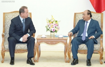 PM Phuc receives Director of Russia’s National Guard