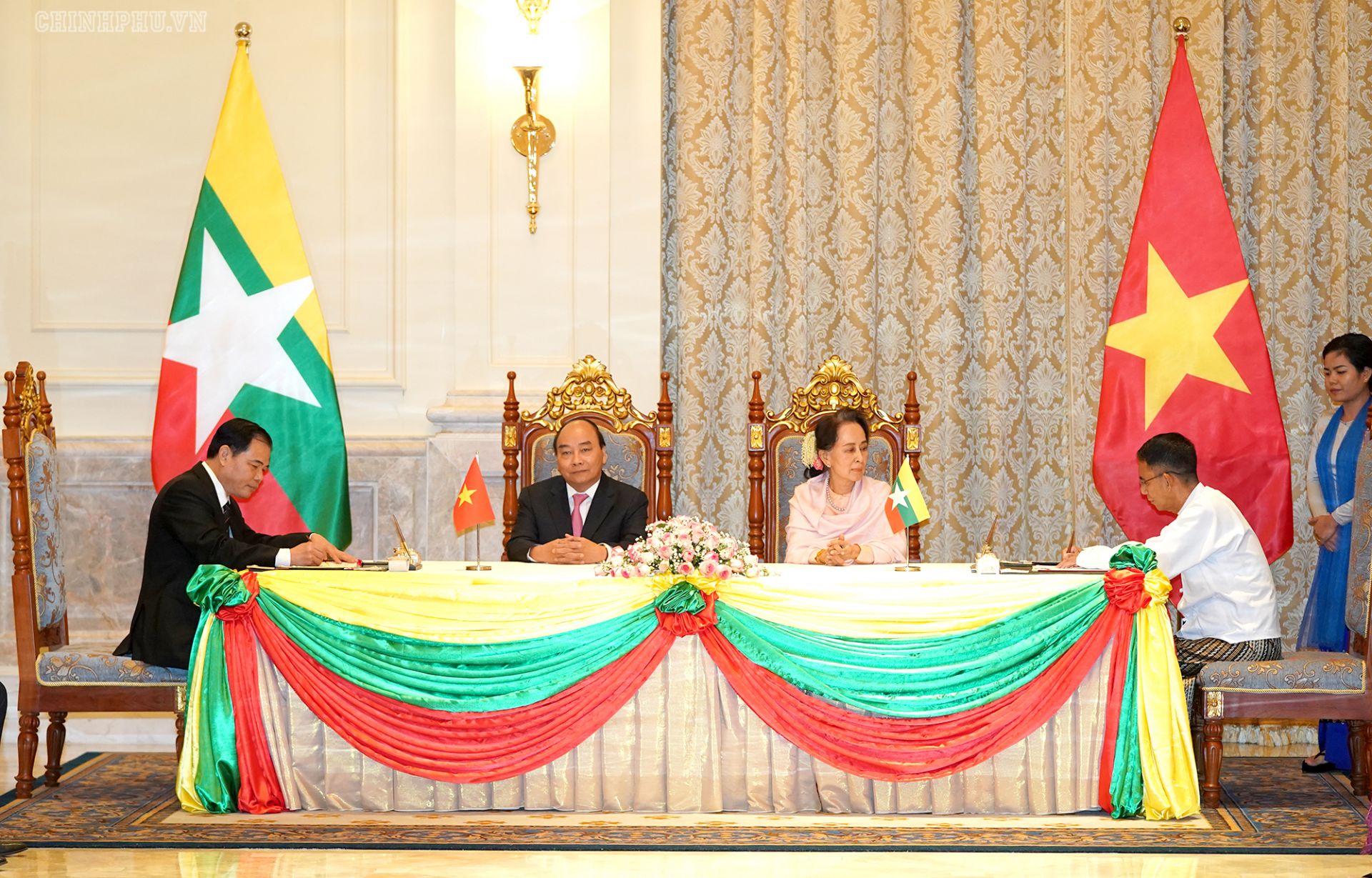 pm phuc welcomes proposal to set up industrial park in myanmar