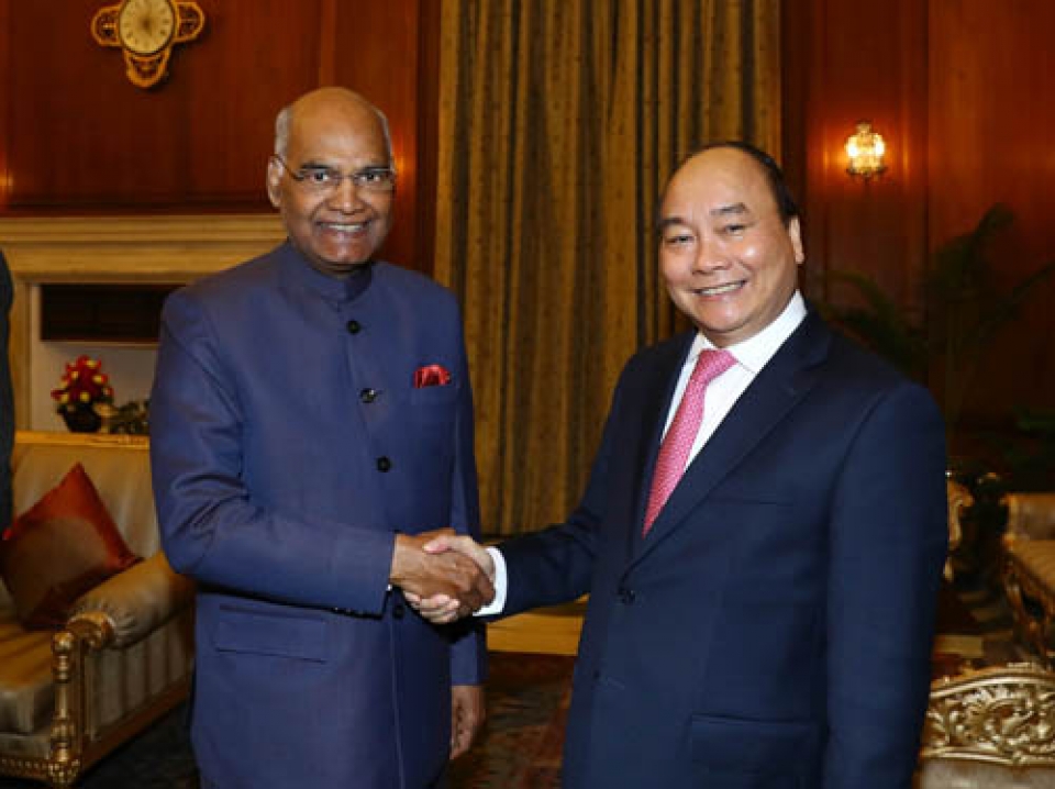 pm meets indian president on asean india summit sidelines