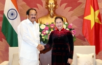 prime minister nguyen xuan phuc congratulates indian counterpart
