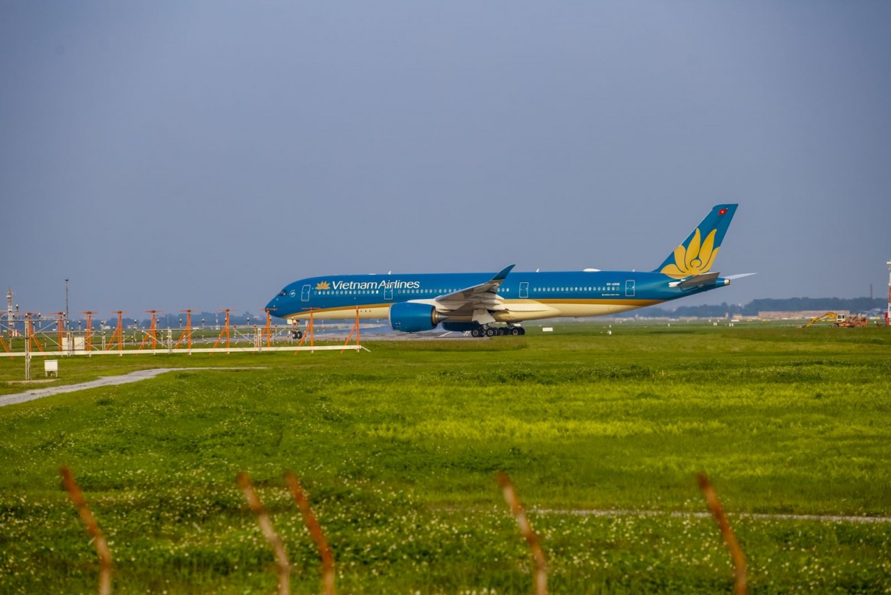 Vietnam Airlines relaunches services to Indonesia | Society | Vietnam+ (VietnamPlus)