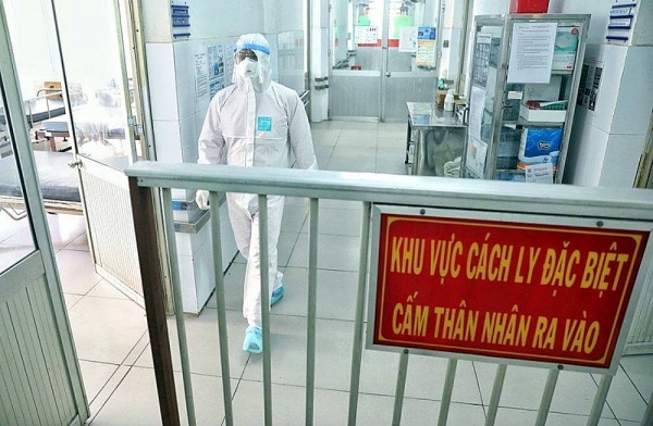 Vietnam reports another COVID-19 death, 20 new cases on August 15 afternoon