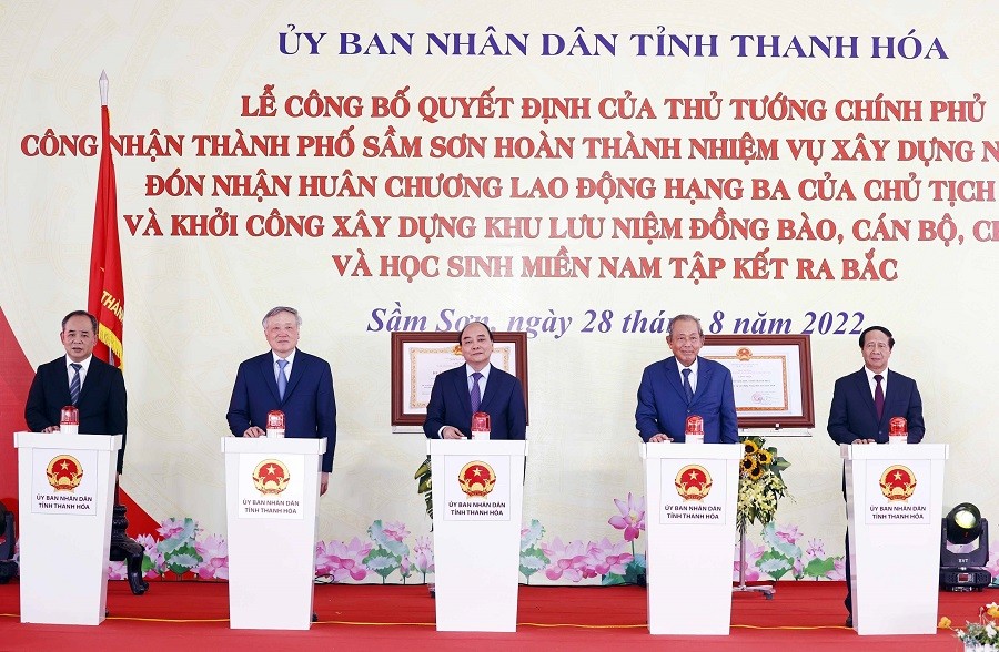 President Nguyen Xuan Phuc attends events in Thanh Hoa province | Society | Vietnam+ (VietnamPlus)