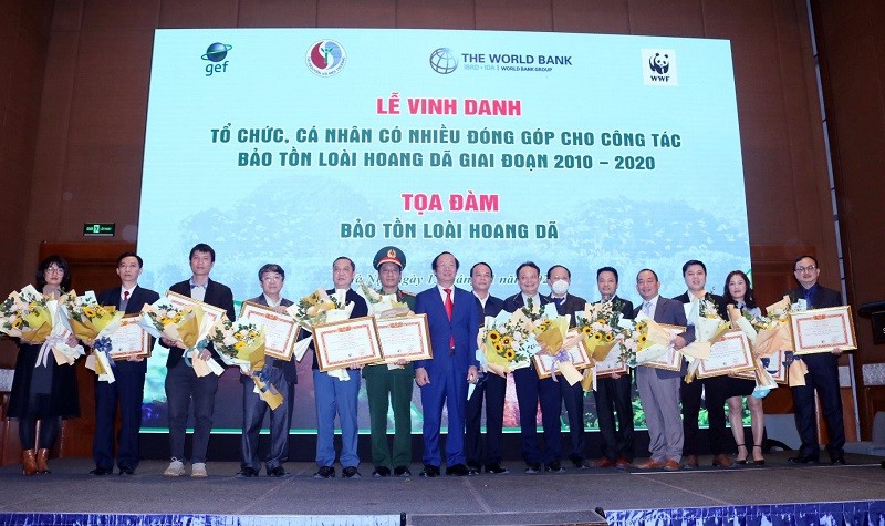 Organisations and individuals with outstanding contributions to wildlife conservation in Viet Nam were honoured at the event. (Photo: VNA)