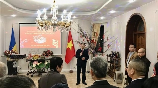 Lunar New Year get-togethers held for overseas Vietnamese