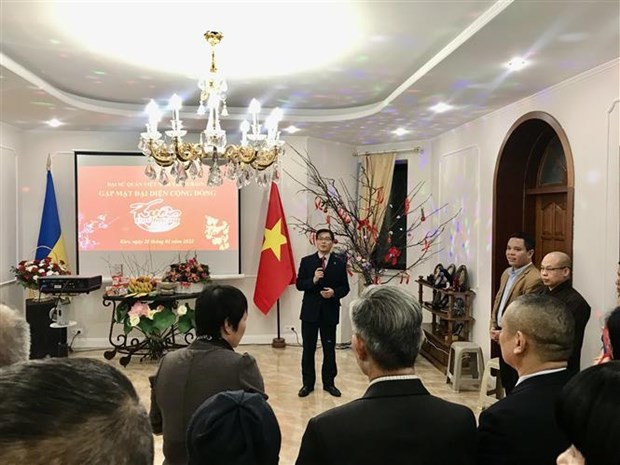 A get-together for the Vietnamese community held by the Embassy of Vietnam in Ukraine (Photo: VNA)