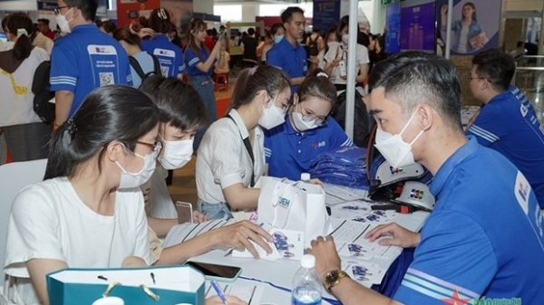 Ho Chi Minh City career fair attracts 5,000 students