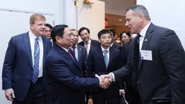 Viet Nam, US hold potential in expanding economic, business collaboration