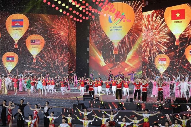 SEA Games 31 wraps up with a ceremony imbued with Vietnam’s cultural identity in Hanoi o May 23. (Photo: VNA)