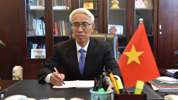 Ambassador highlights new strides in Vietnam-China relations