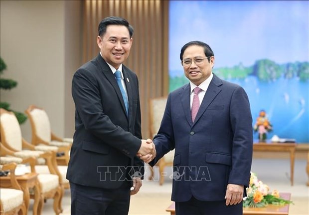Prime Minister receives Minister-Head of Lao PM’s Office