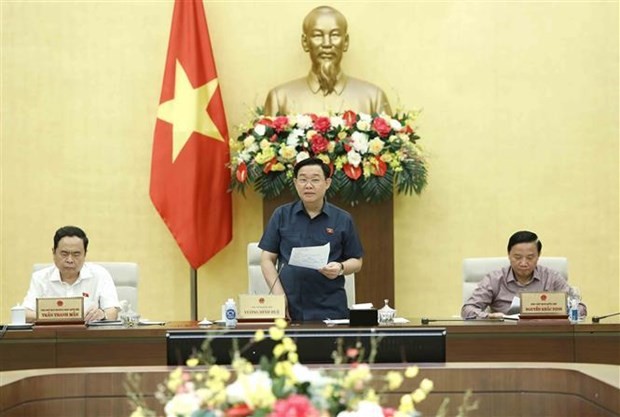 NA Chairman Vuong Dinh Hue speaks at the event. (Source: VNA)