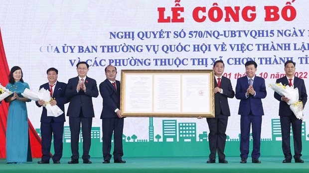 NA Chairman attends ceremony announcing establishment of new town in Binh Phuoc