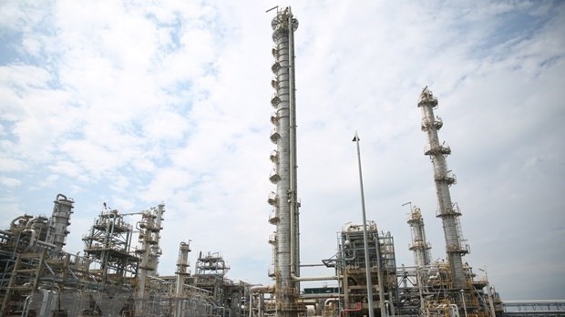 Dung Quat refinery surpasses nine-month production target