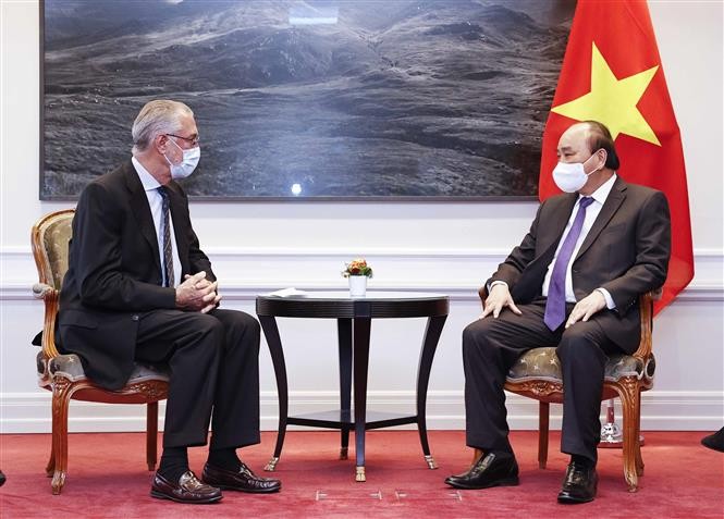 President: Viet Nam offers all possible support for Swiss firms