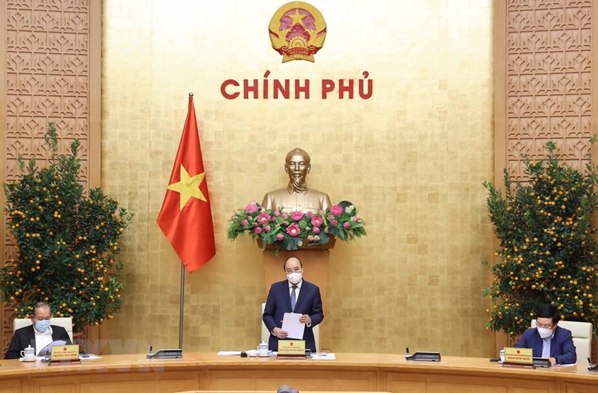 Prime Minister urges officials, public employees to focus on work right after Tet