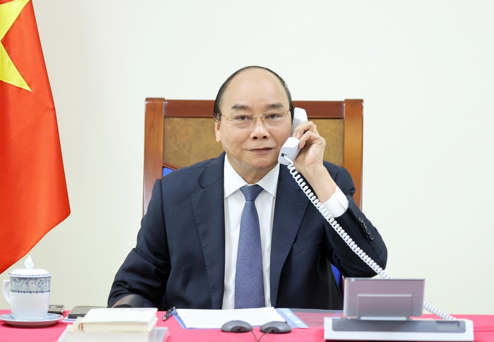 Thủ tướng Nguyễn Xuân Phúc đã điện đàm với Thủ tướng Singapore Lý Hiển Long