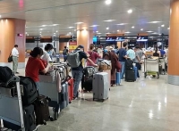 more than 340 vietnamese stranded in singapore due to covid 19 repatriated