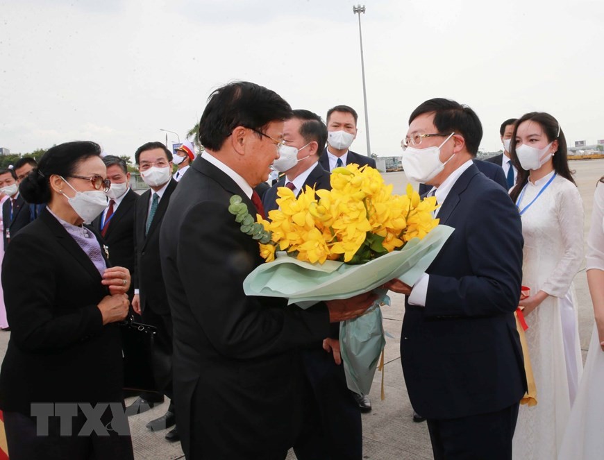 Lao Party leader Thongloun Sisoulith wraps up Viet Nam visit