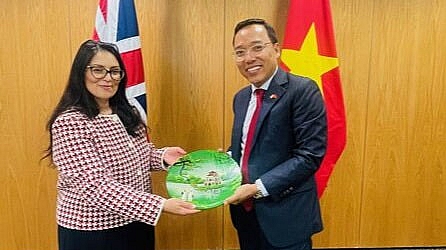 Viet Nam, UK beef up cooperation in security, home affairs