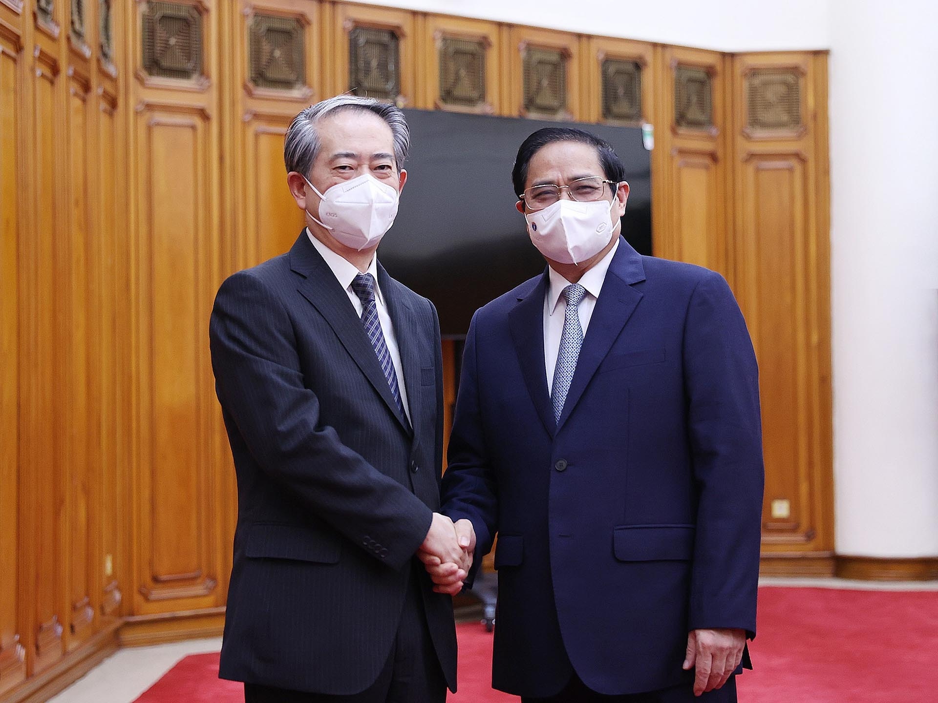 Prime Minister Pham Minh Chinh receives Chinese Ambassador Xiong Bo