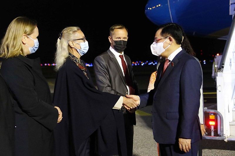NA Chairman Vuong Dinh Hue begins official visit to Finland