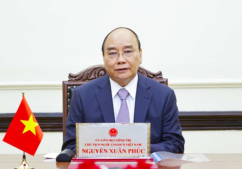 President Nguyen Xuan Phuc holds online talks with Japanese Prime Minister