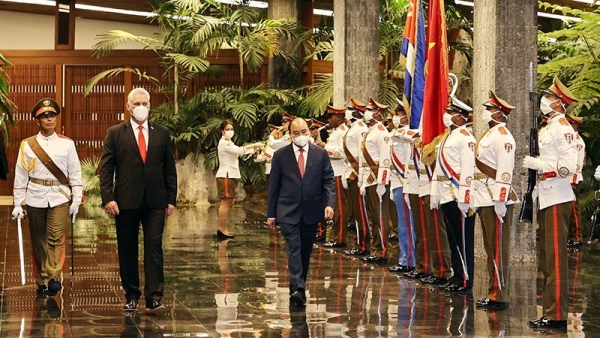 Viet Nam, Cuba issue joint statement on President Nguyen Xuan Phuc’s visit