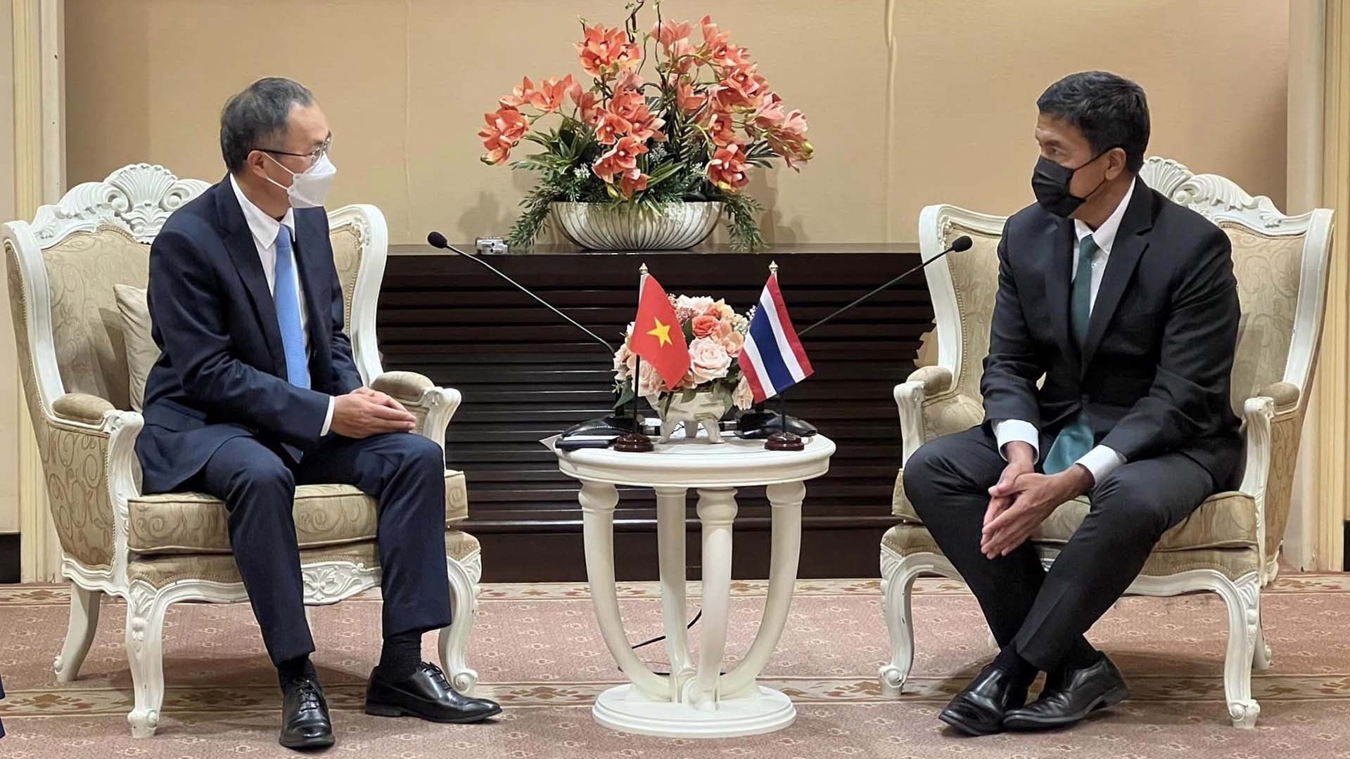 Vietnam, Thailand boost locality-to-locality cooperation