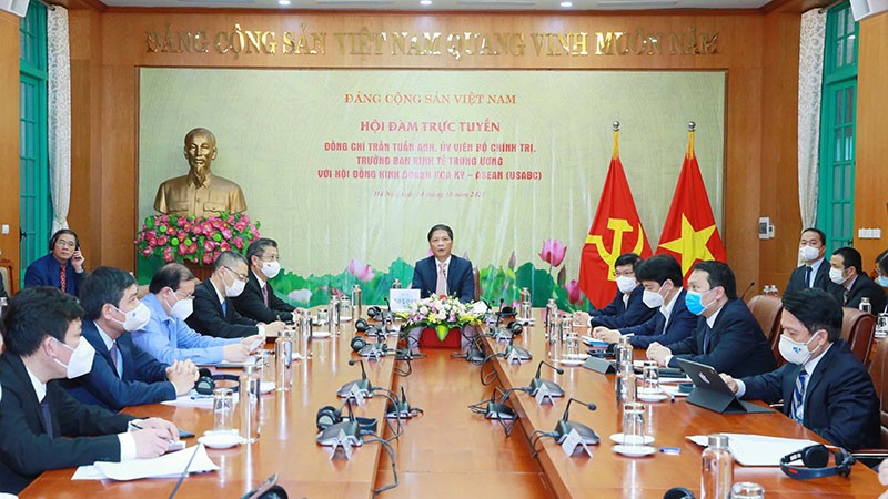 Viet Nam willing to facilitate US firms' operations amid COVID-19: Party official