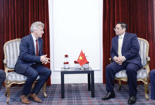 Party cooperation significantly contributes to Viet Nam-France ties: Prime Minister