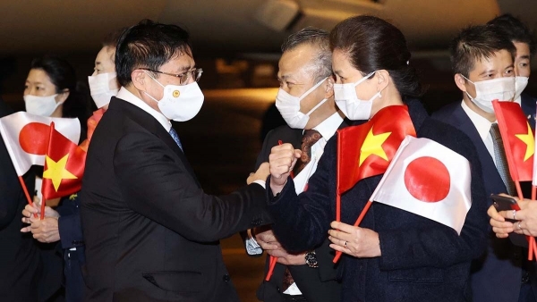 Prime Minister Pham Minh Chinh arrives in Tokyo, beginning official visit to Japan