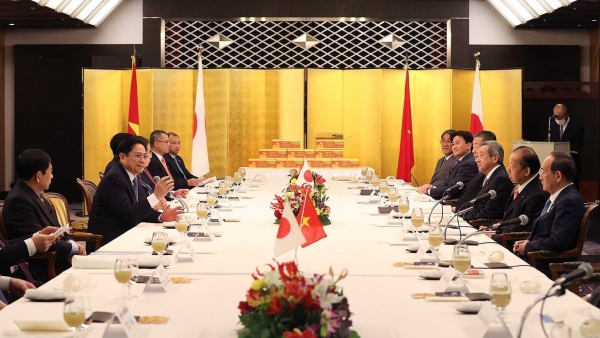 Prime Minister Pham Minh Chinh meets with former Japanese PM, head of parliamentary friendship alliance