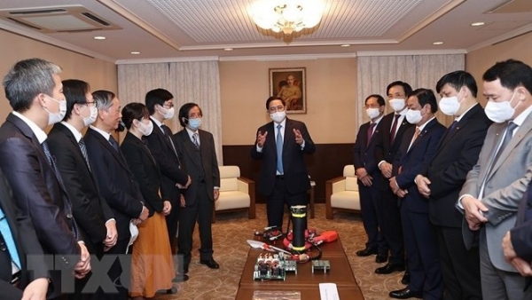 Prime Minister Pham Minh Chinh meets Vietnamese intellectuals in Japan