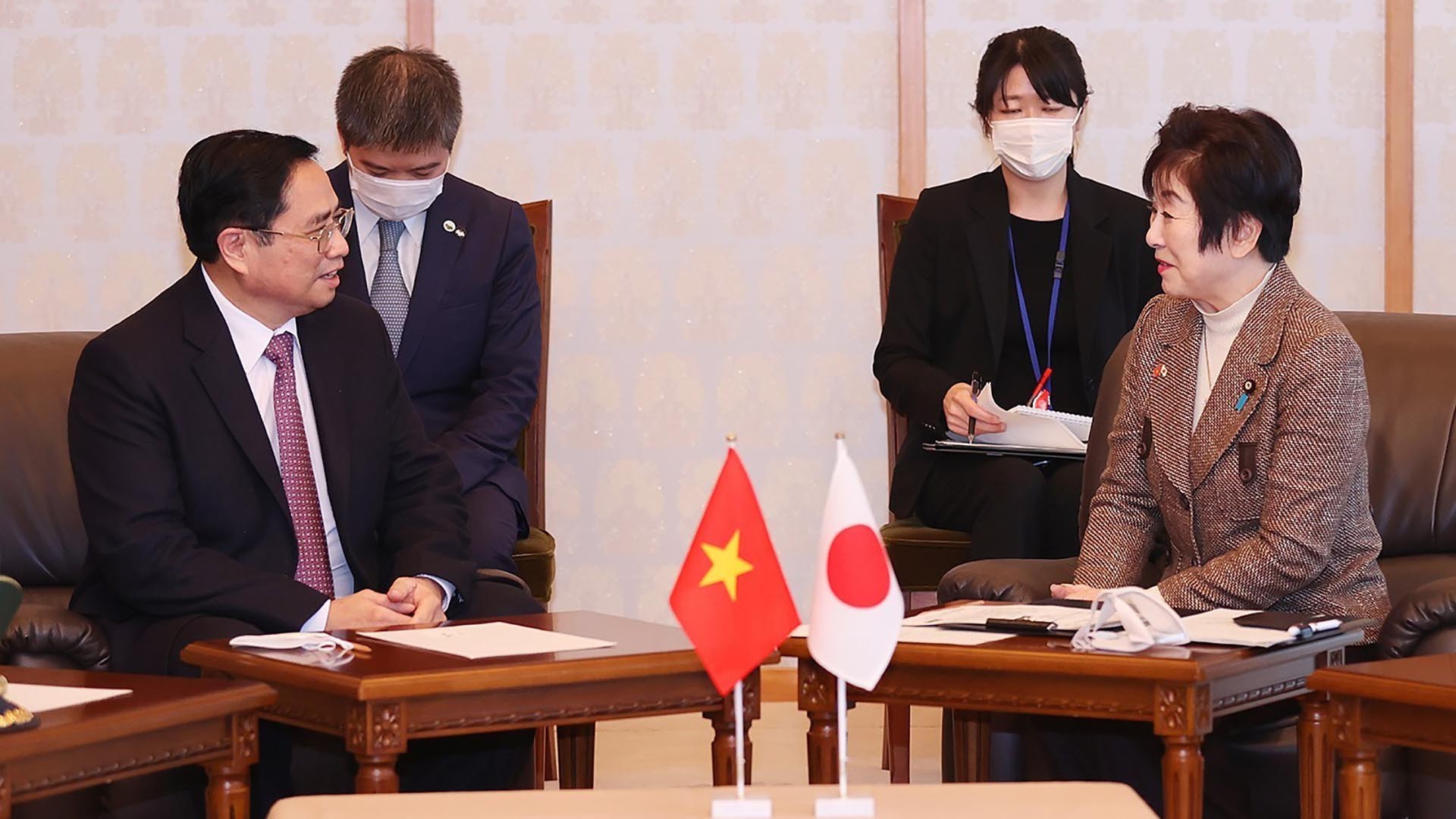 PM Pham Minh Chinh meets with leaders of Japanese Communist Party and Parliament