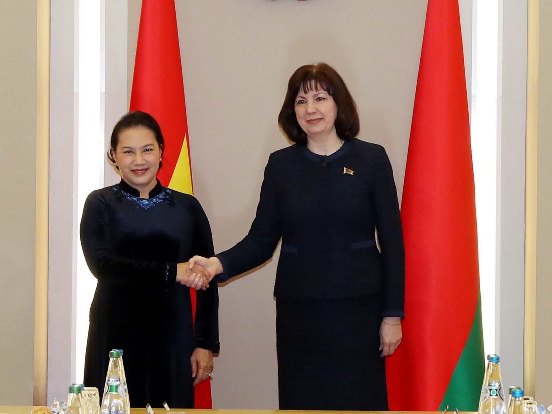 vietnam belaruss top legislators hold talks