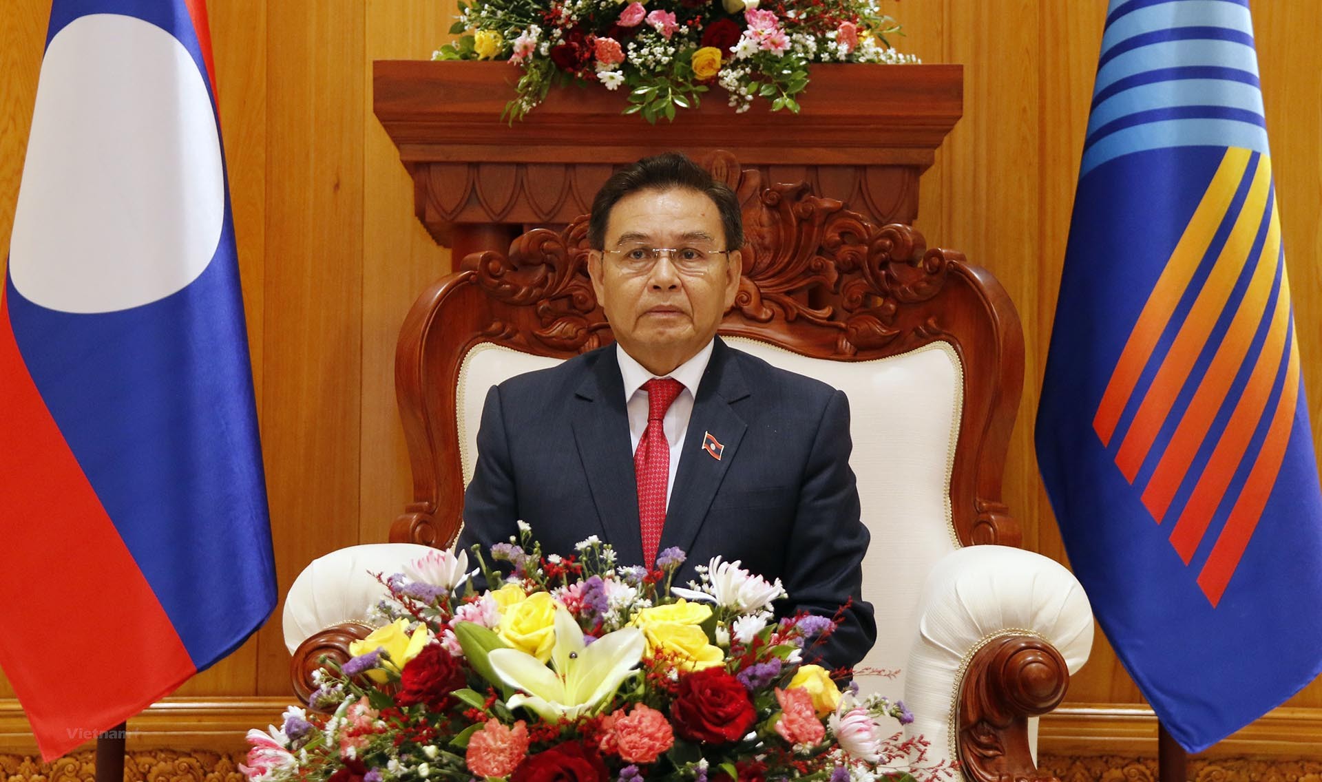 Lao top legislator Saysomphone Phomvihane begins official visit to Viet Nam
