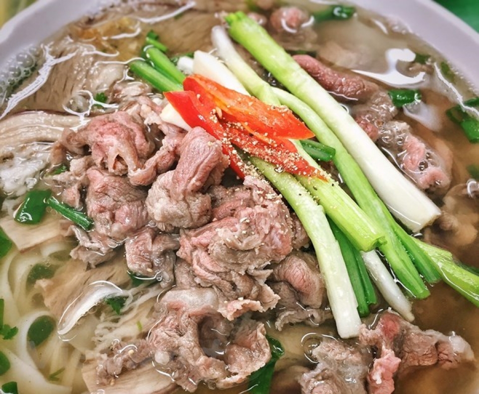 Vietnam’s iconic “pho” noodle soup vietnams iconic pho noodle soup