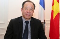 vietnamese party chief holds talks with french president