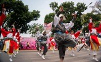 friendship tour connects foreign diplomats officials in ha noi