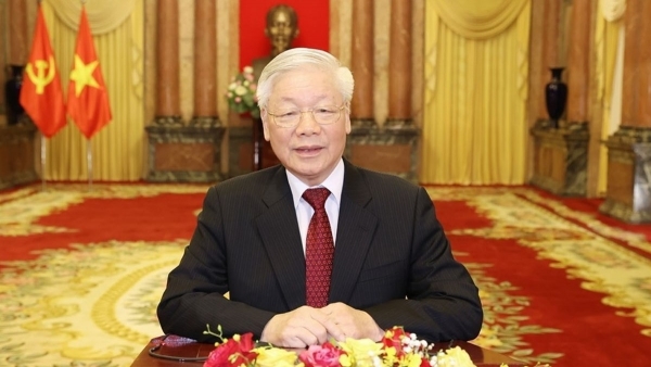 Party chief stresses importance of building more and more powerful Viet Nam