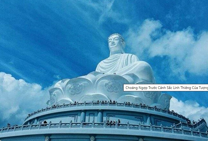 Binh Dinh boasts the biggest sitting Buddha statue in Southeast Asia. (Photo: FB)