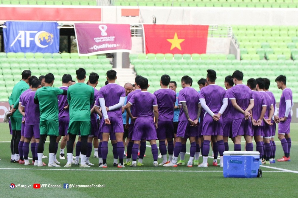 Ambassador inspires Vietnam team ahead WC qualifier against Australia