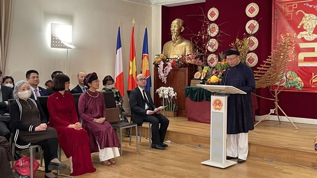 Vietnamese Embassy in France holds Tet celebration