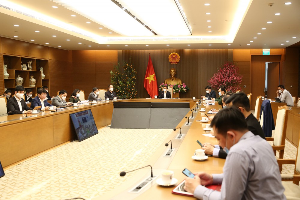Deputy Prime Minister Vu Duc Dam chairs the meeting of the National Steering Committee for COVID-19 Prevention and Control, Ha Noi, February 13, 2021. Photo: VGP