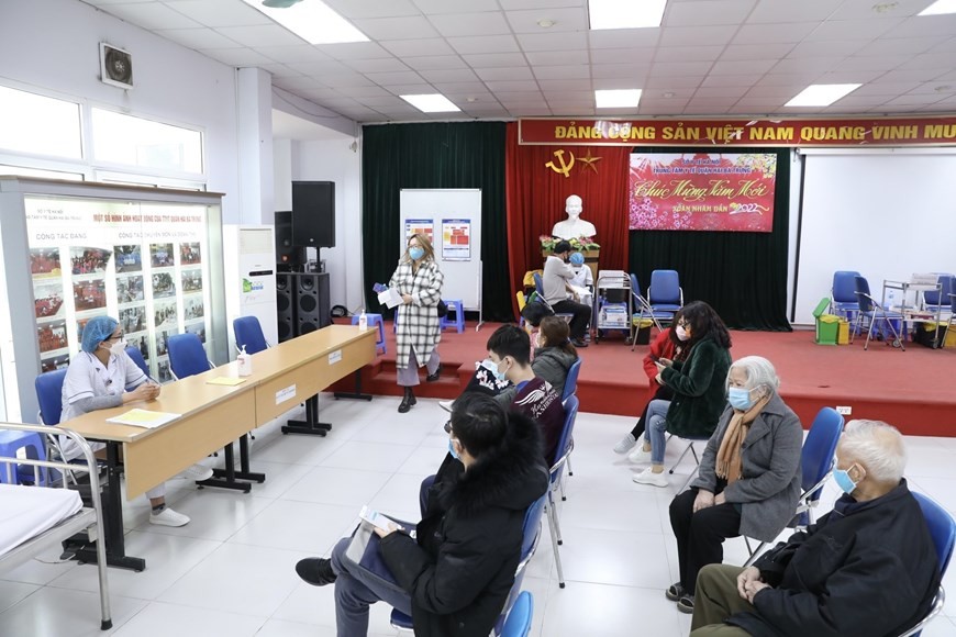 According to the Ministry of Health, the number of COVID-19 cases, including infections of the Omicron variant, may rise strongly during the upcoming Lunar New Year Festival and this year’s festive season, putting high pressure on the health care system. 